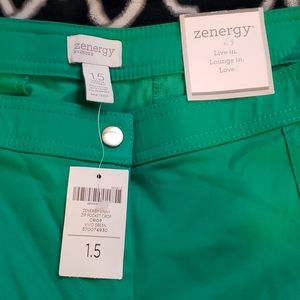 Chico's zenergy green capris